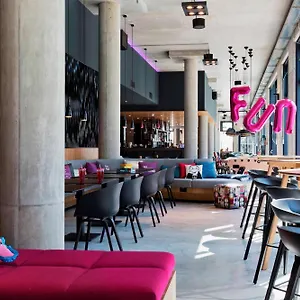 Moxy Vienna Airport Schwechat
