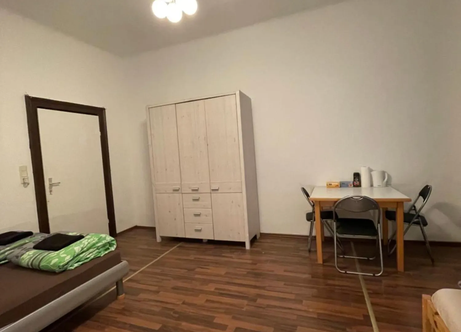 U6 Schoepfwerk Hostel 11 Vienna Homestay