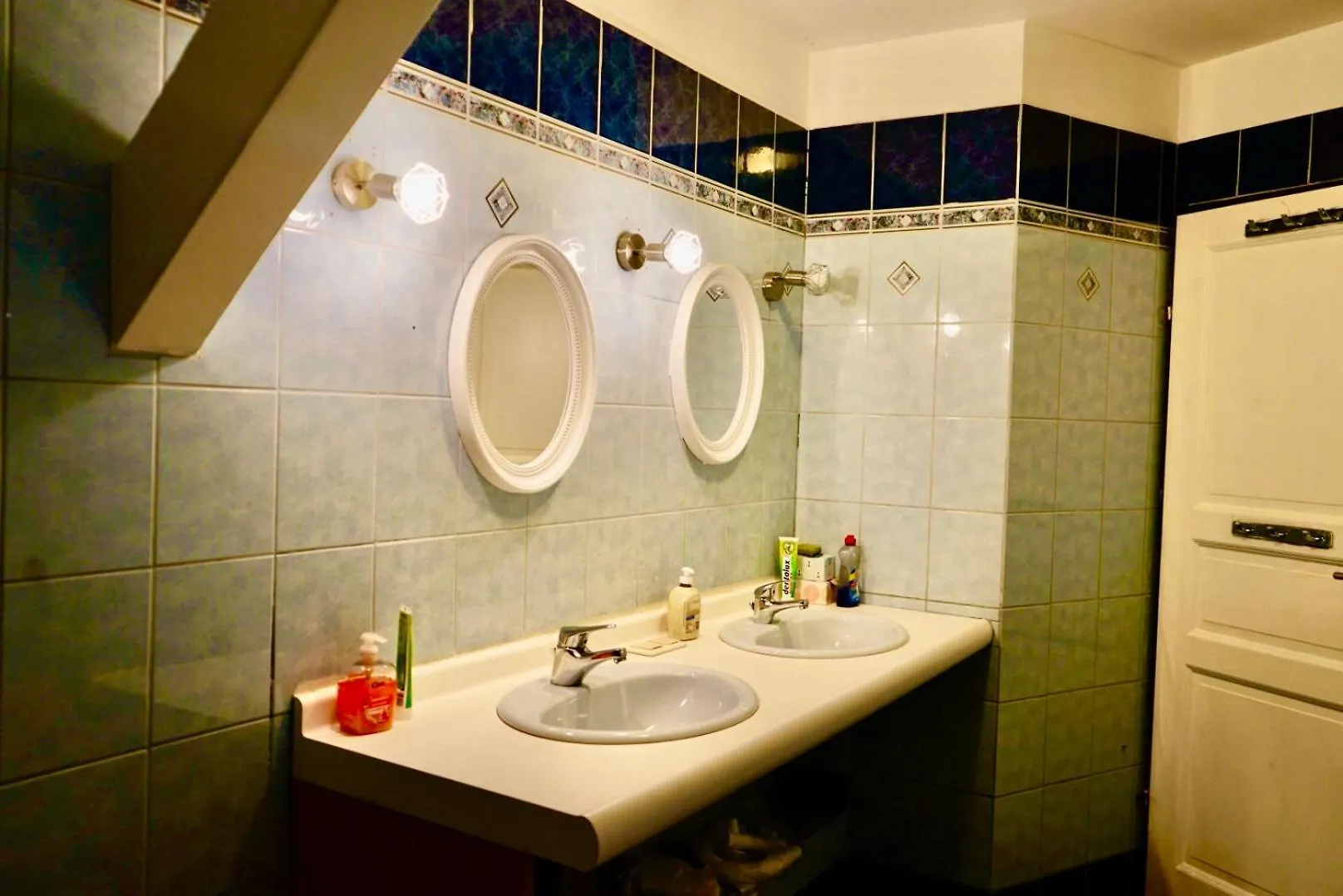 U6 Schoepfwerk Hostel 11 Vienna Homestay